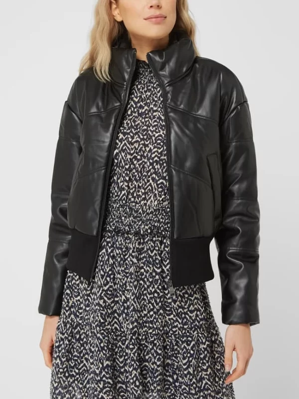 DKNY Jeans Blouson In Leder-Optik – Schwarz 5