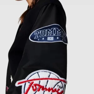 Tommy Jeans Oversized College-Jacke Mit Label-Patches – Schwarz 11
